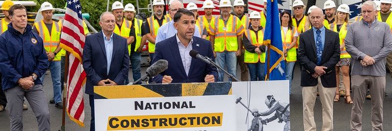 (Watch) Sen. Cicarella Celebrates CT’s Construction Workers, Brings Awareness to Need for Skilled Workforce - CT Senate Republic