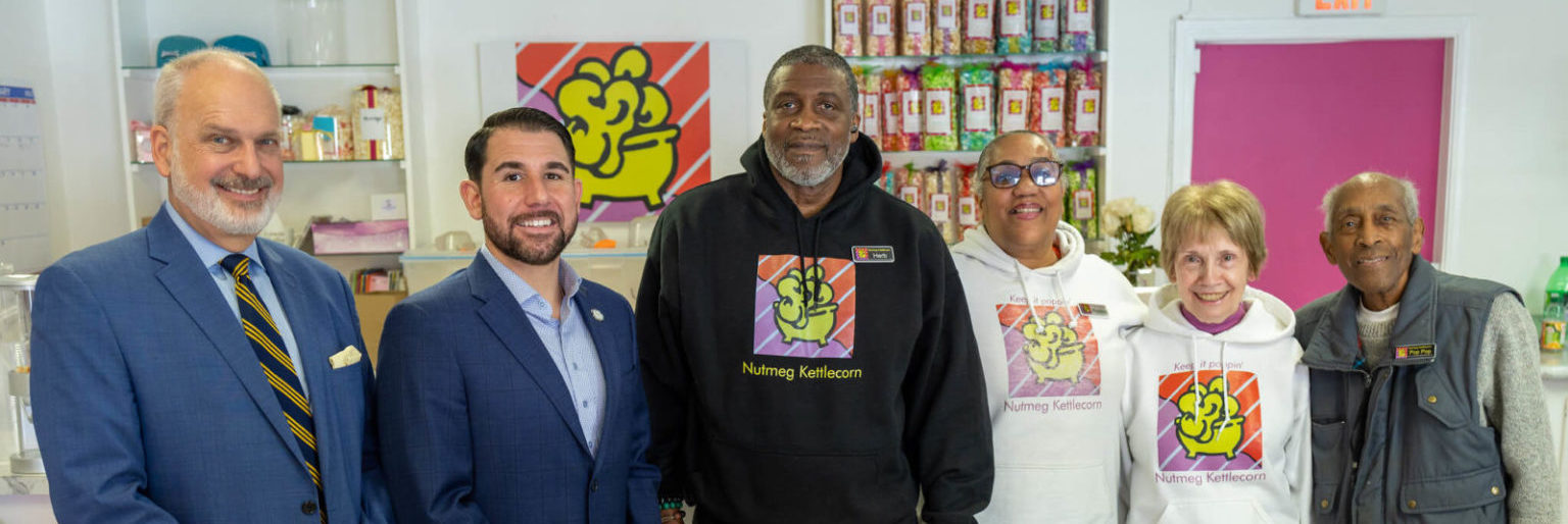 Video | ‘What’s popping in Wallingford?’ Sen. Cicarella visits family biz Nutmeg Kettle Corn - CT Senate Republic