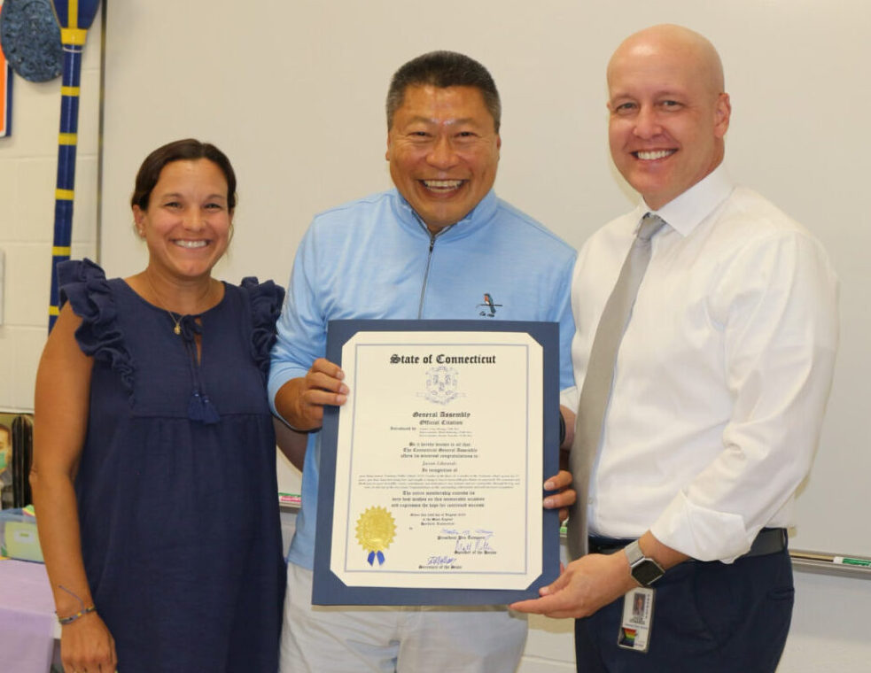 (photo) At Newtown High: Sen. Hwang honors “Teacher of the Year” Jason Edwards - CT Senate Republic