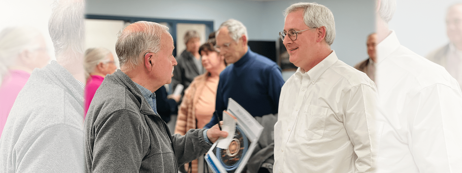 (photos) In Hampton: Sen. Gordon updates taxpayers - CT Senate Republic