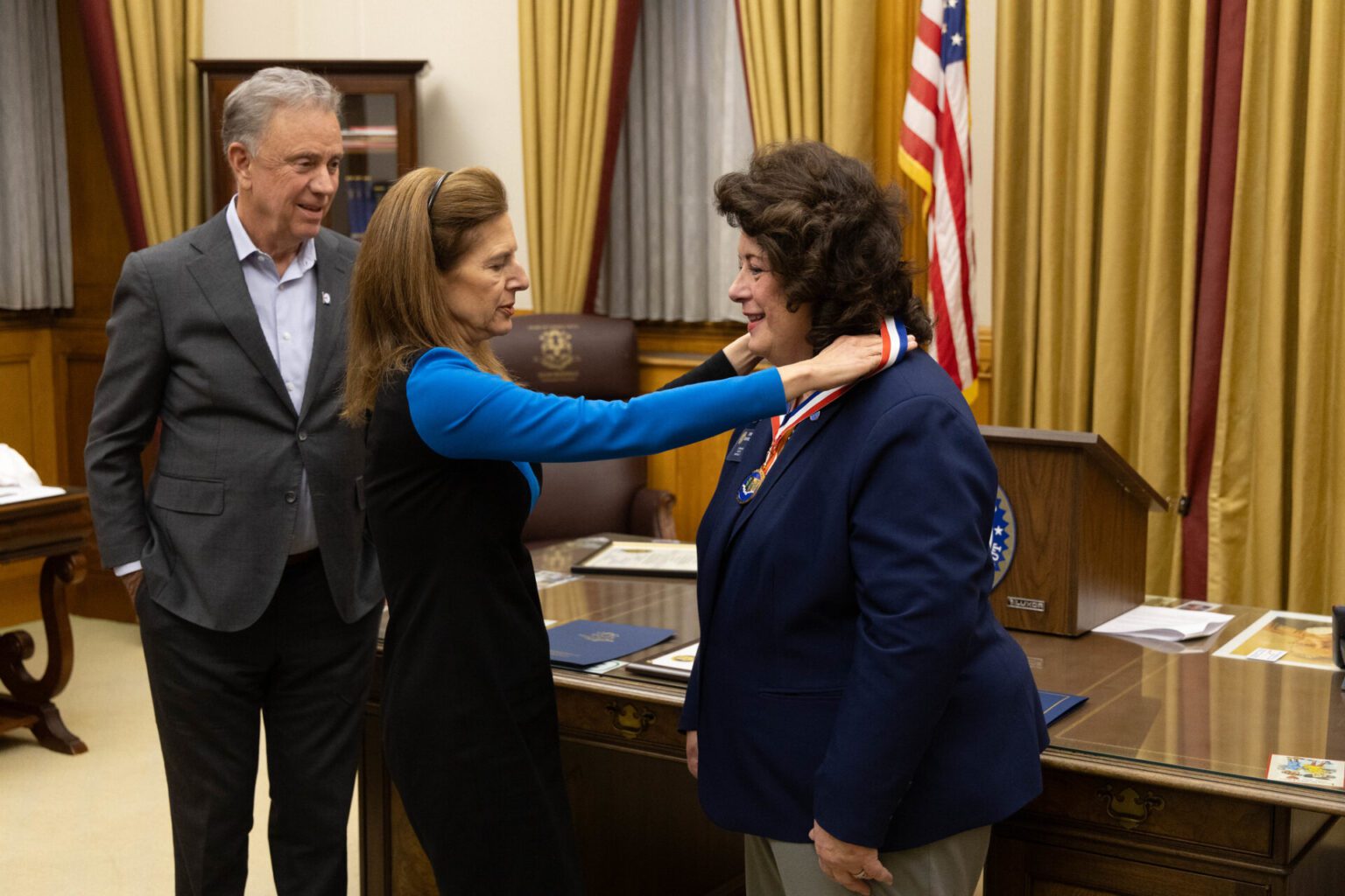 Sen. Hwang Congratulates Sandy Hook Vet Hall of Famer - CT Senate Republic