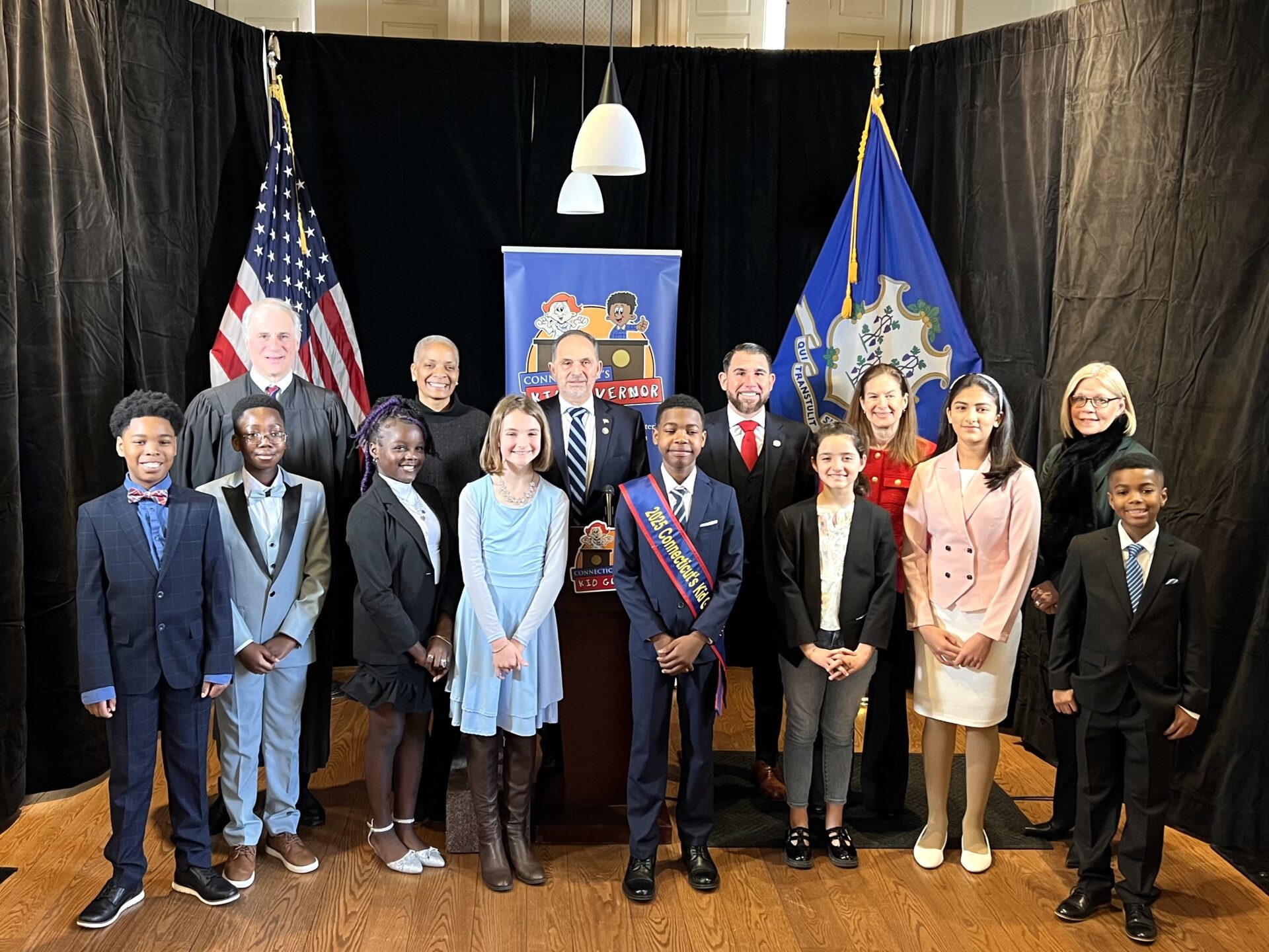 Sen. Cicarella Honors North Haven’s Tessa Hallinan at 2026 Kid Governor Inauguration - CT Senate Republic