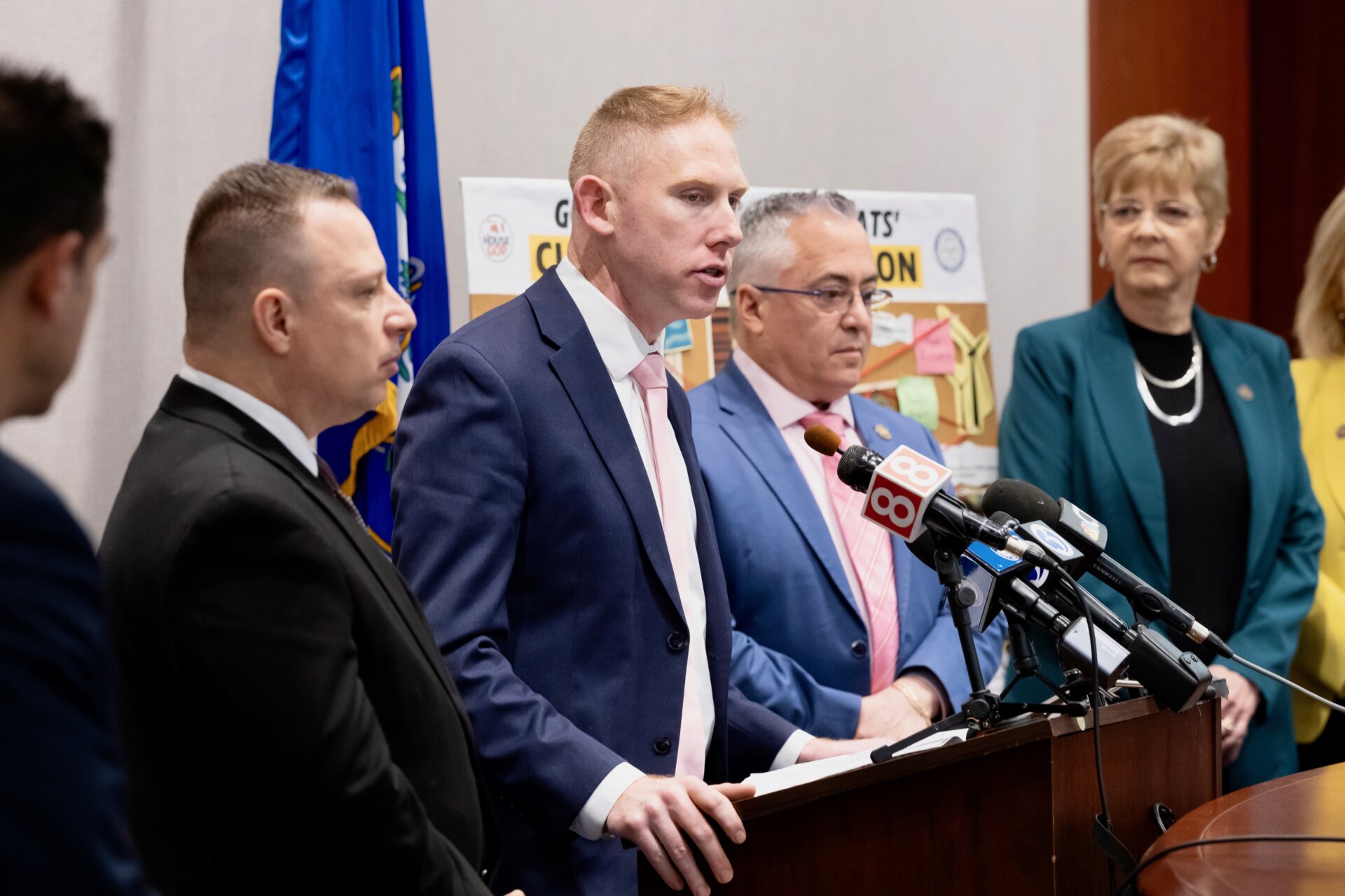 (Watch) CT House & Senate GOP Call for CT Government’s ‘Candy Store’ to Close - CT Senate Republic