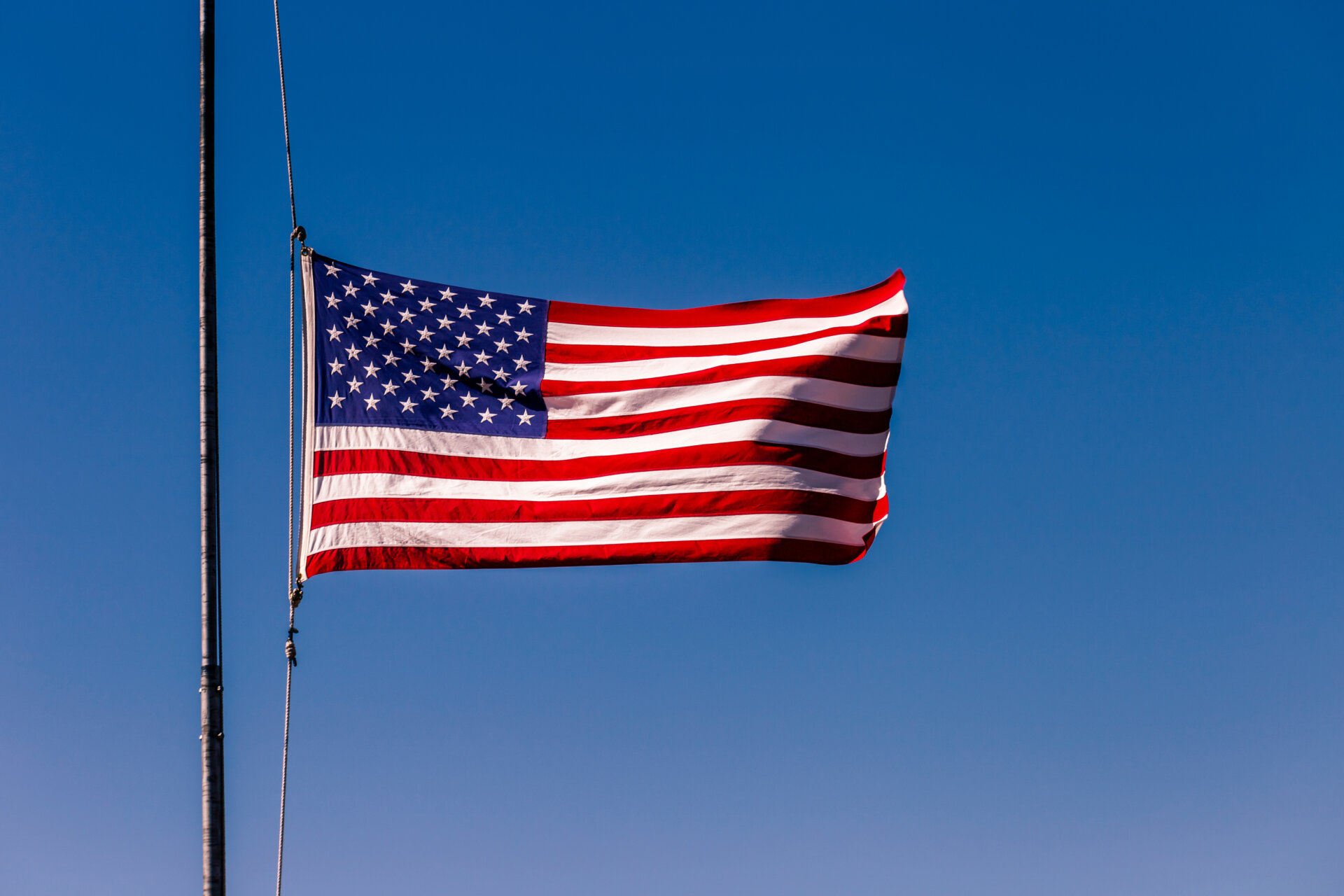 CT Senate GOP Urges Flag Status Order - CT Senate Republic